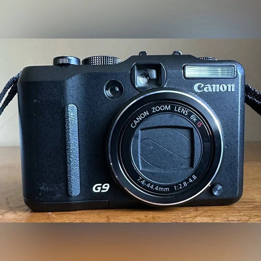 Canon PowerShot G9 12.1MP 6x Optical Zoom 3
